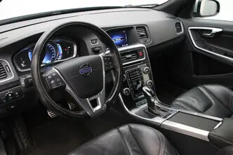 Volvo V60, 2.4, 158 kW, plug-in hybrid, automatic, four-wheel drive