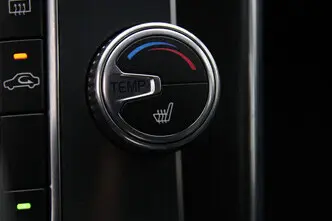 Volvo V60, 2.4, 158 kW, plug-in hybrid, automatic, four-wheel drive