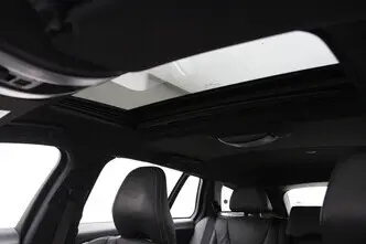 Volvo V60, 2.4, 158 kW, plug-in hybrid, automatic, four-wheel drive