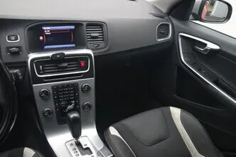 Volvo V60, 1.6, 132 kW, petrol, automatic, front-wheel drive