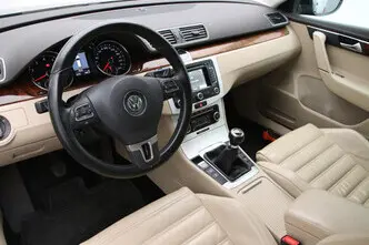 Volkswagen Passat, 2.0, 155 kW, бензин, механическая, передний привод