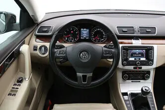 Volkswagen Passat, 2.0, 155 kW, бензин, механическая, передний привод
