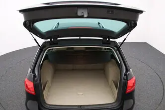 Volkswagen Passat, 2.0, 155 kW, бензин, механическая, передний привод