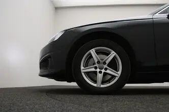 Audi A4, 2.0, 120 kW, hybrid, automatic, front-wheel drive