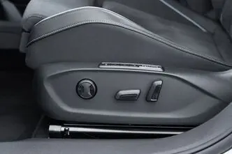 Volkswagen ID.7, 210 kW, electric, automatic