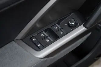 Audi Q3, 2.0, 110 kW, diisel, automaat, esivedu