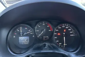 SEAT Leon, 1.6, 77 kW, дизель, механическая, передний привод