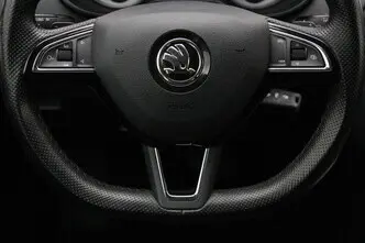 Škoda Octavia, 1.6, 85 kW, diisel, automaat, esivedu