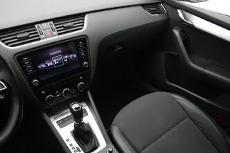 Škoda Octavia, 1.6, 85 kW, diisel, automaat, esivedu