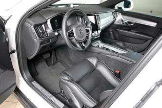 Volvo V90 Cross Country, 2.0, 145 kW, hybrid, automatic, four-wheel drive