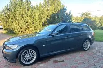 BMW 320, 2.0, 105 kW, bensiin, manuaal, tagavedu