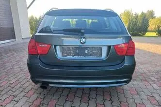 BMW 320, 2.0, 105 kW, bensiin, manuaal, tagavedu