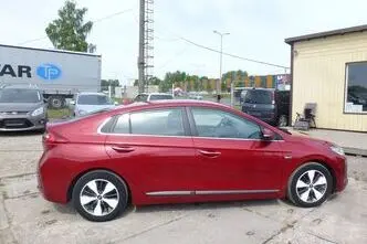 Hyundai IONIQ, 1.6, 103 kW, подключаемый гибрид, автомат, передний привод