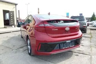 Hyundai IONIQ, 1.6, 103 kW, подключаемый гибрид, автомат, передний привод