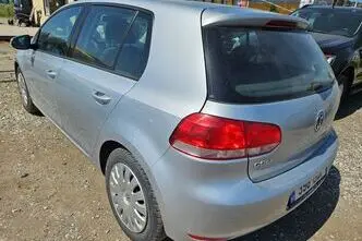 Volkswagen Golf, 1.6, 75 kW, petrol, manual, front-wheel drive