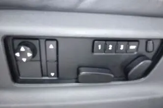 Volkswagen Touareg, 4.9, 230 kW, diesel, automatic, four-wheel drive