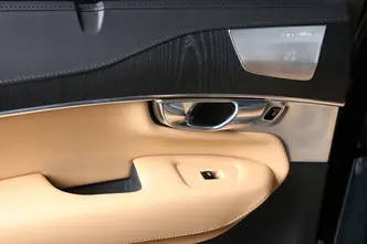 Volvo XC90, 2.0, 183 kW, hübriid, automaat, nelikvedu