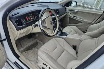 Volvo S60 Cross Country, 2.5, 187 kW, бензин, автомат, полный привод