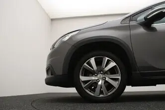 Peugeot 2008, 1.2, 81 kW, petrol, manual, front-wheel drive