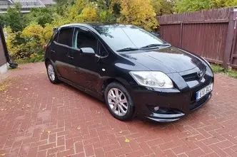 Toyota Auris, 1.6, 91 kW, petrol, manual, front-wheel drive