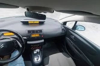 Citroën C4, бензин, автомат, передний привод