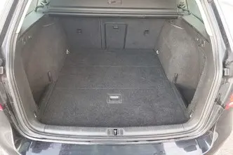 Volkswagen Passat, 1.6, 77 kW, diisel, automaat, esivedu