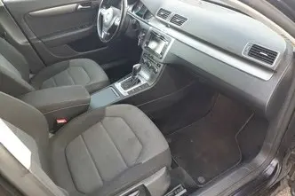 Volkswagen Passat, 1.6, 77 kW, diisel, automaat, esivedu