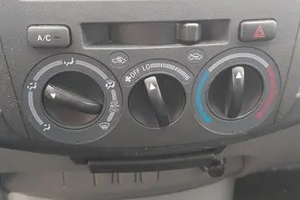 Toyota Hilux, 2.5, 88 kW, diisel, manuaal, tagavedu
