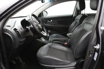 Kia Sportage, 1.6, 99 kW, бензин, механическая, передний привод