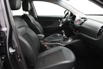 Kia Sportage, 1.6, 99 kW, бензин, механическая, передний привод