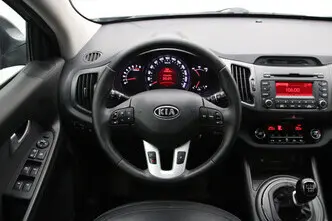 Kia Sportage, 1.6, 99 kW, бензин, механическая, передний привод