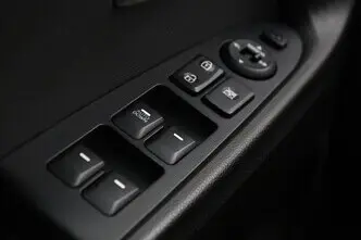 Kia Sportage, 1.6, 99 kW, бензин, механическая, передний привод