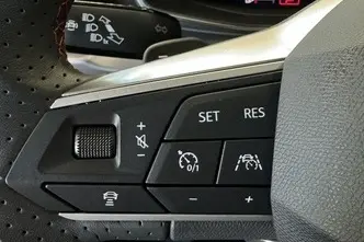 SEAT Leon, 1.5, 110 kW, гибрид, автомат, передний привод