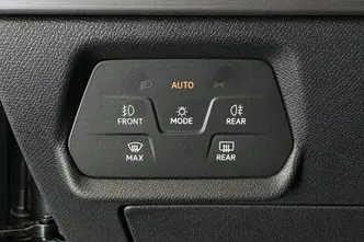 SEAT Leon, 1.5, 110 kW, гибрид, автомат, передний привод
