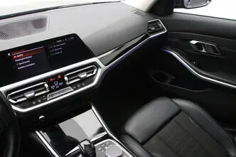 BMW 320, 2.0, 140 kW, diisel, automaat, tagavedu