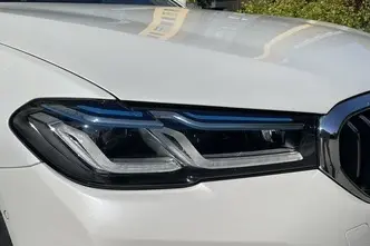 BMW 530, 3.0, 210 kW, гибрид, автомат, полный привод