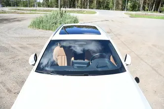 BMW 530, 3.0, 210 kW, гибрид, автомат, полный привод