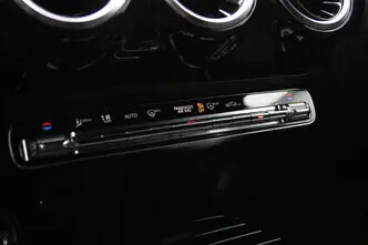 Mercedes-Benz CLA 200, 2.0, 110 kW, diesel, automatic, front-wheel drive