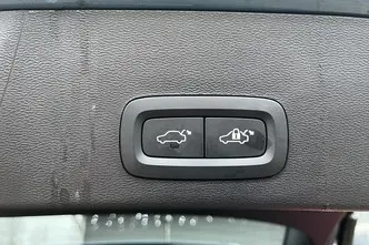 Volvo XC40, 2.0, 120 kW, hybrid, automatic, front-wheel drive