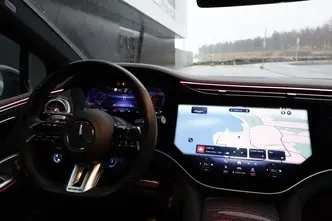Mercedes-Benz EQE, 350 kW, electric, automatic, four-wheel drive