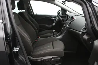 Opel Astra, 1.6, 81 kW, дизель, механическая, передний привод