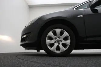 Opel Astra, 1.6, 81 kW, дизель, механическая, передний привод