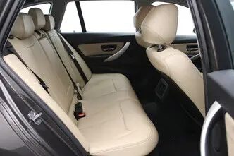 BMW 320, 2.0, 135 kW, bensiin, automaat, tagavedu