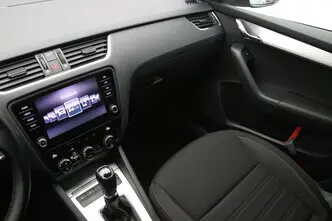 Škoda Octavia, 1.6, 85 kW, дизель, автомат, передний привод