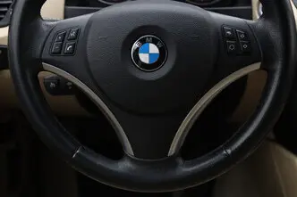 BMW X1, 2.0, 110 kW, бензин, автомат, задний привод
