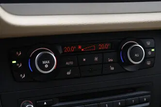 BMW X1, 2.0, 110 kW, бензин, автомат, задний привод