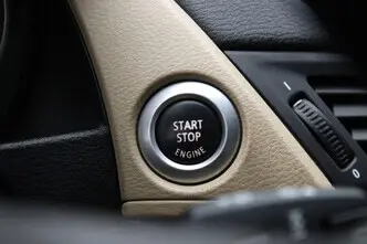 BMW X1, 2.0, 110 kW, бензин, автомат, задний привод