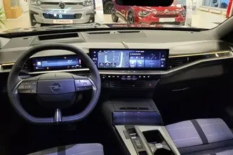 Opel Grandland, 1.2, 100 kW, гибрид, автомат, передний привод