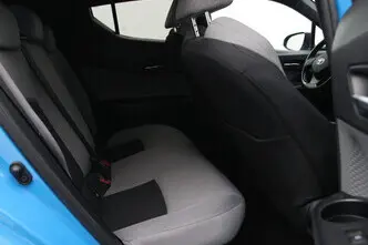 Toyota C-HR, 1.8, 90 kW, гибрид, автомат, передний привод