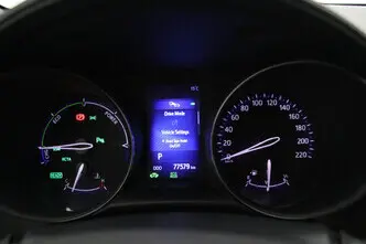 Toyota C-HR, 1.8, 90 kW, гибрид, автомат, передний привод